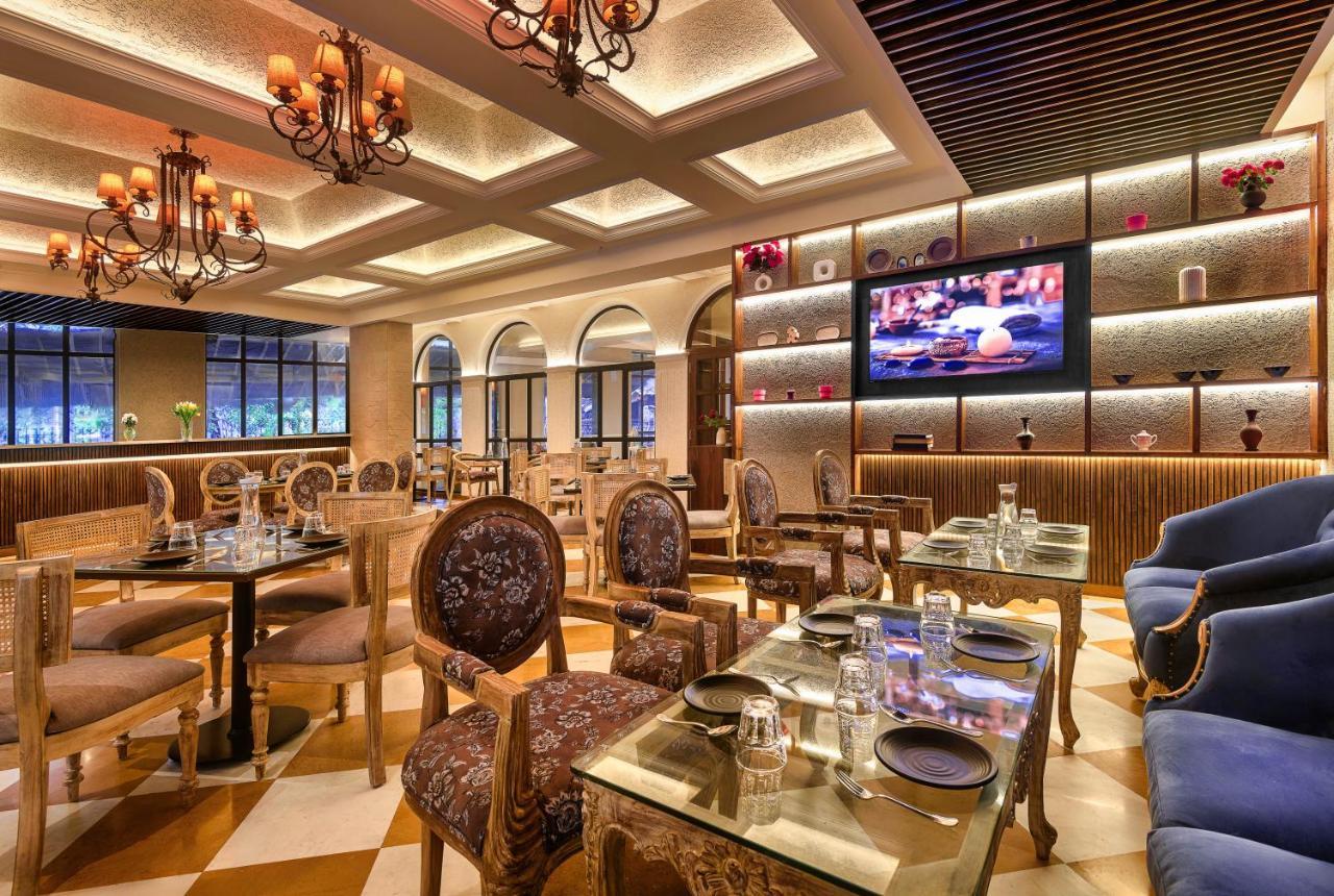 Arnna Hotel - Goregaon Мумбай Екстериор снимка