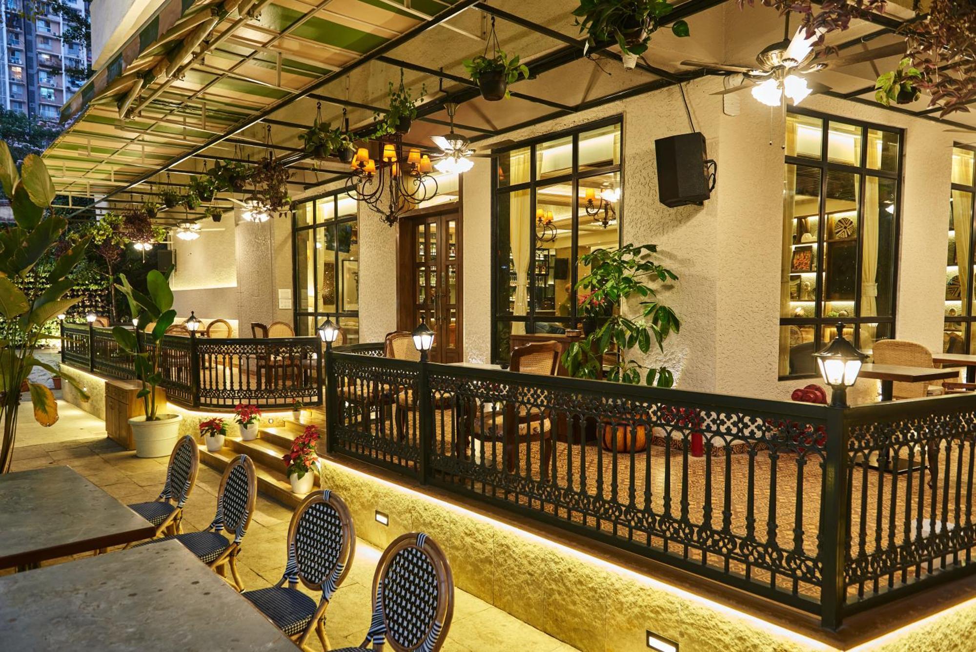 Arnna Hotel - Goregaon Мумбай Екстериор снимка